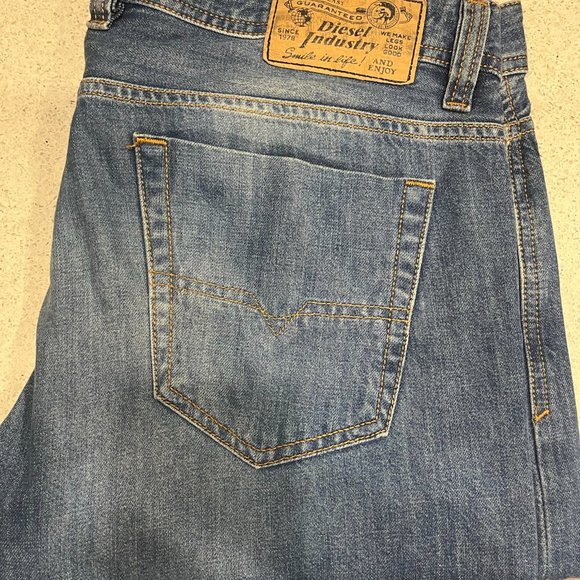 Men's Diesel Viker Jeans W33 L32 - Picture 3 of 3